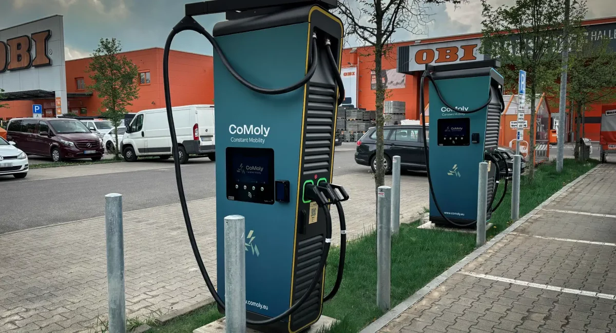 Schnellladestationen 300 kW bei OBI Bernau